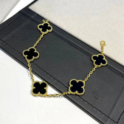 [KELA]LUCKY CLOVER 5-MOTIF BRACELET - BLACK OXNY COLLECTION