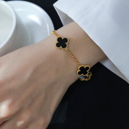 [KELA]LUCKY CLOVER 5-MOTIF BRACELET - BLACK OXNY COLLECTION