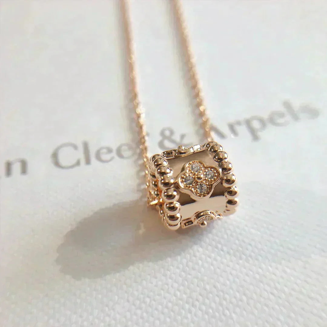 [KELA]KALEIDOSCOPE PENDANT NECKLACE