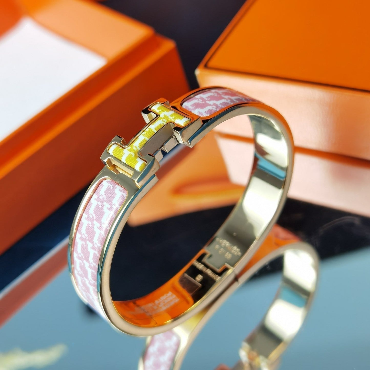[KELA]H HORSE BRACELET 12MM