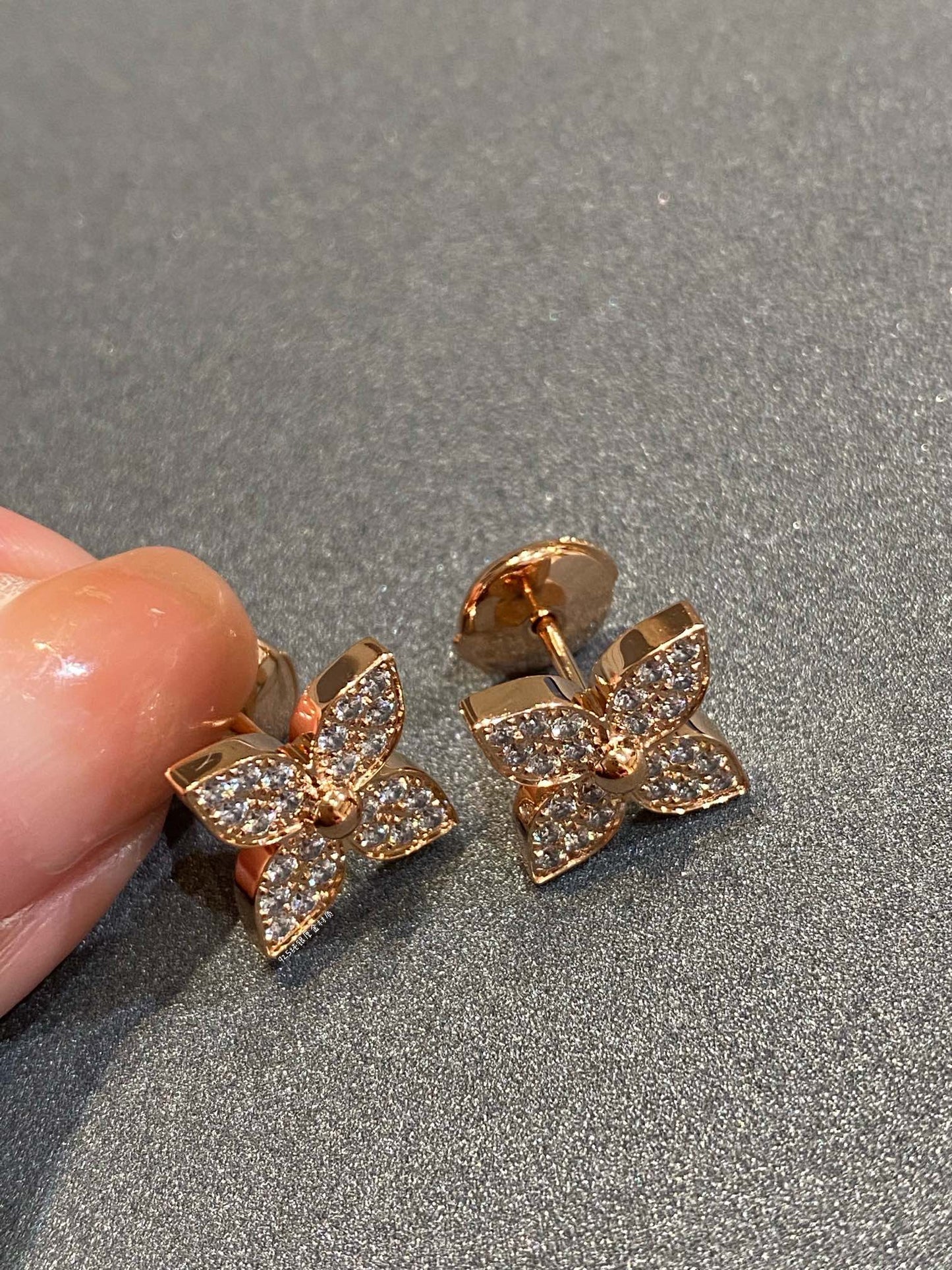 [KELA]STAR DIAMOND EARRINGS