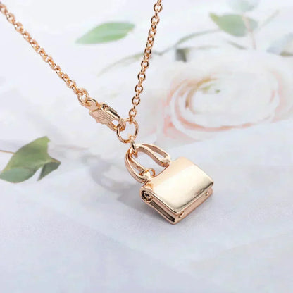 [KELA]AMULETTE PEDANT ROSE GOLD NECKLACE