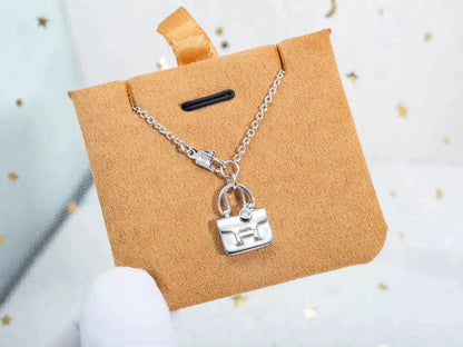 [KELA]AMULETTE PEDANT SILVER NECKLACE