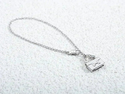 [KELA]AMULETTE PEDANT SILVER NECKLACE