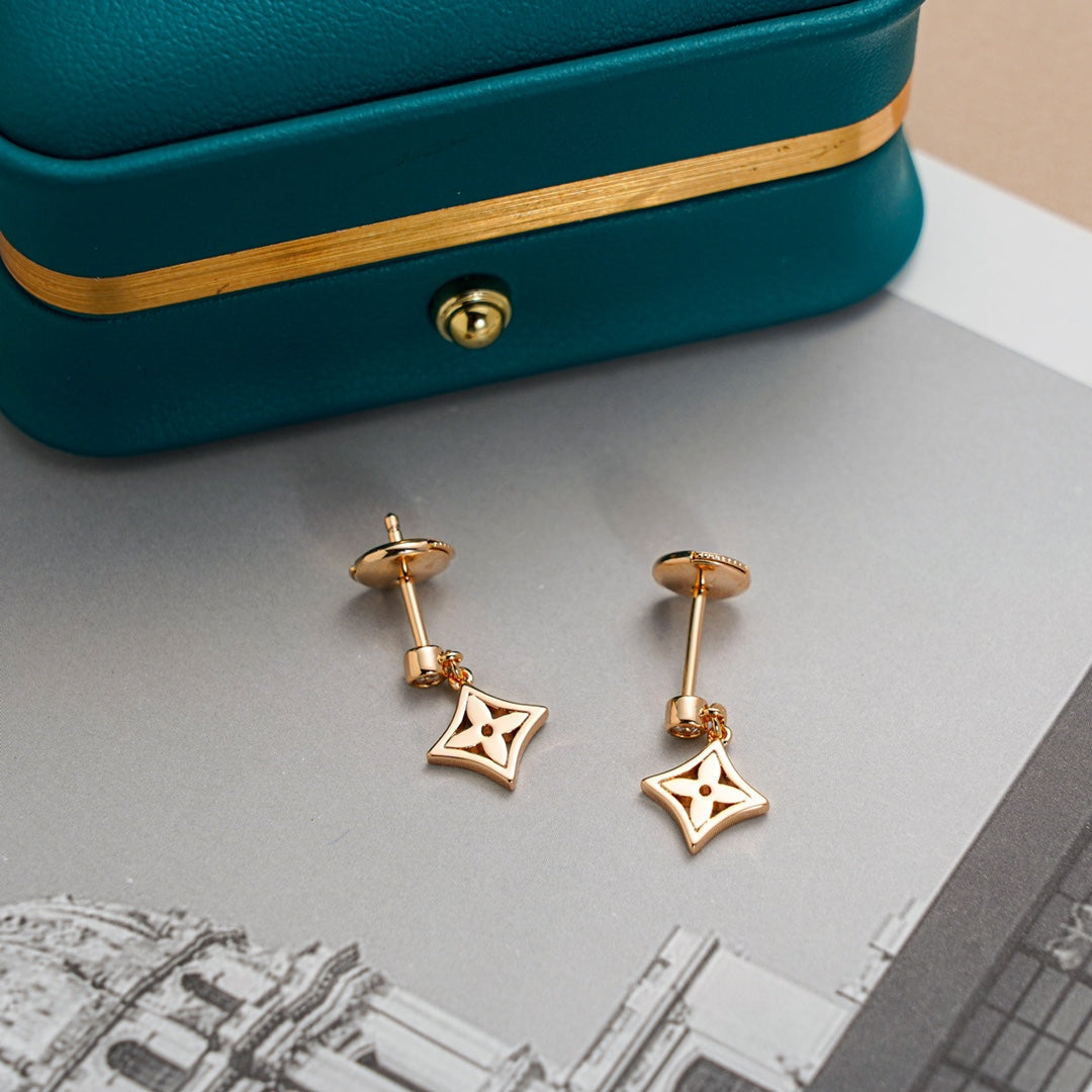 [KELA]STAR EARRINGS GOLD