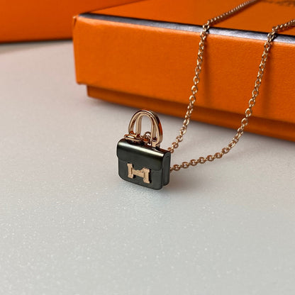 [KELA]CONSTANCE BLACK PEDANT ROSE GOLD NECKLACE