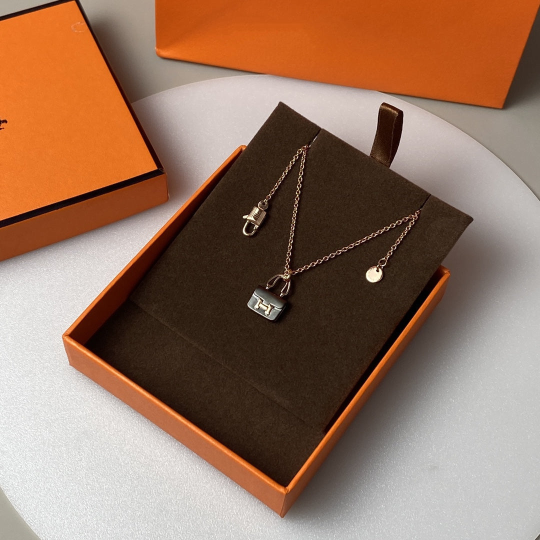 [KELA]CONSTANCE BLACK PEDANT ROSE GOLD NECKLACE