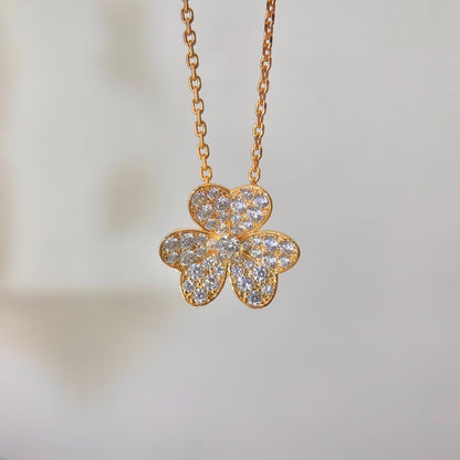 [KELA]PAVÉ DIAMOND FLOWER CHARM NECKLACE