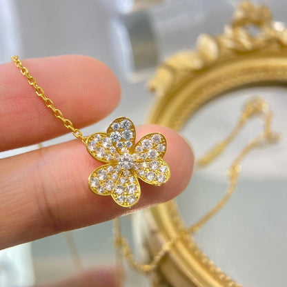 [KELA]PAVÉ DIAMOND FLOWER CHARM NECKLACE