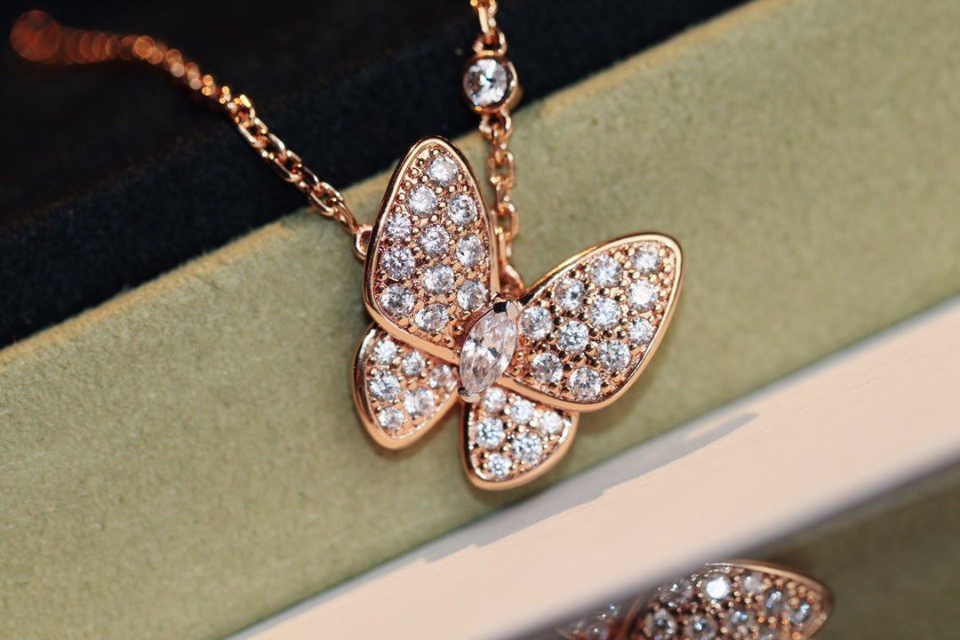 [KELA]BUTTERFLY DIAMOND CHARM NECKLACE