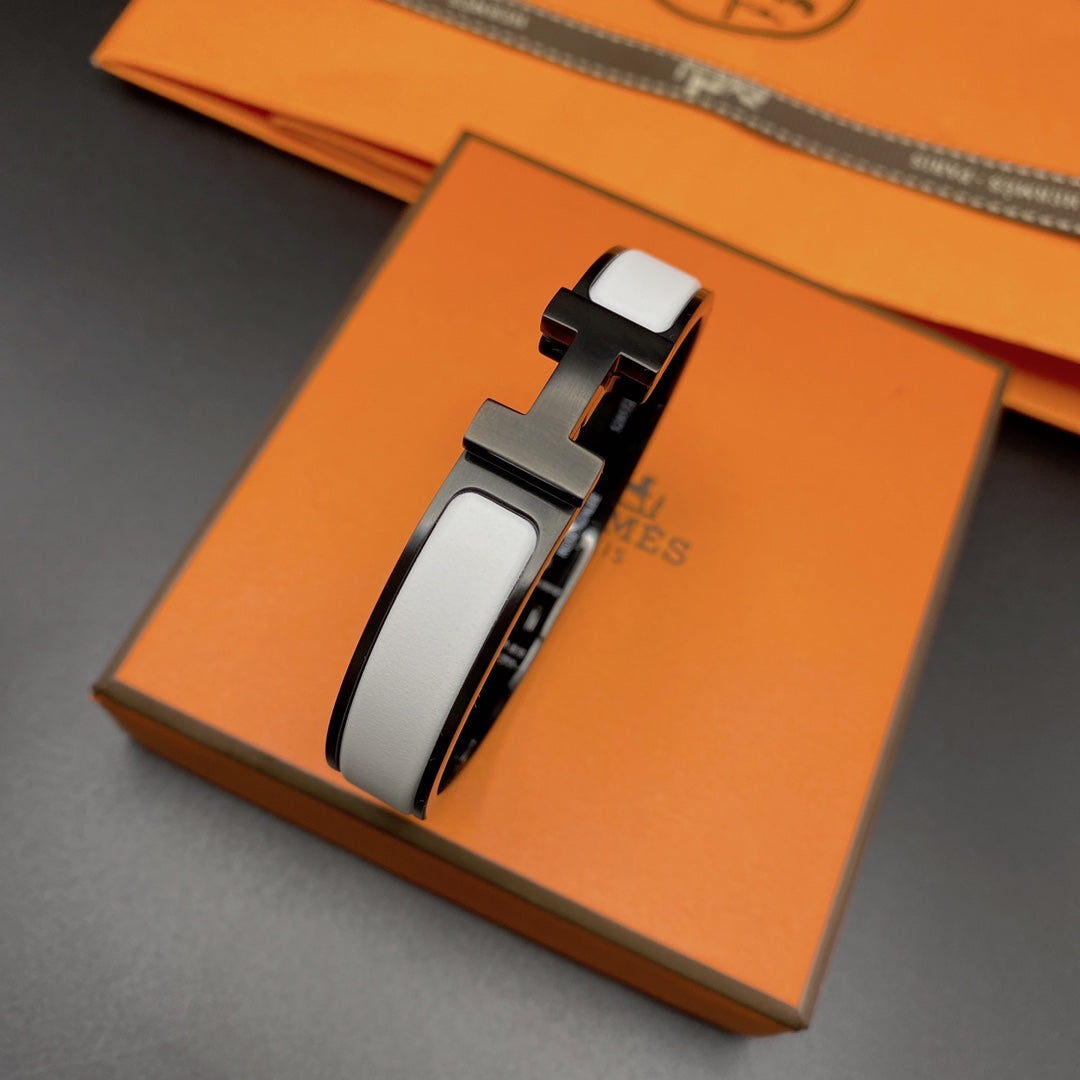 [KELA]H BRACELET 12MM BLACK WHITE CERAMIC