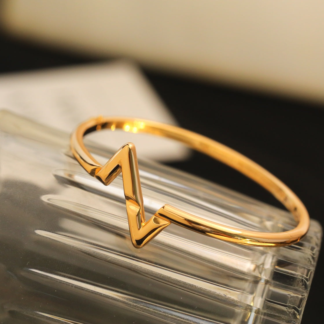 [KELA]VOLTE UPSITE DOWN BRACELET