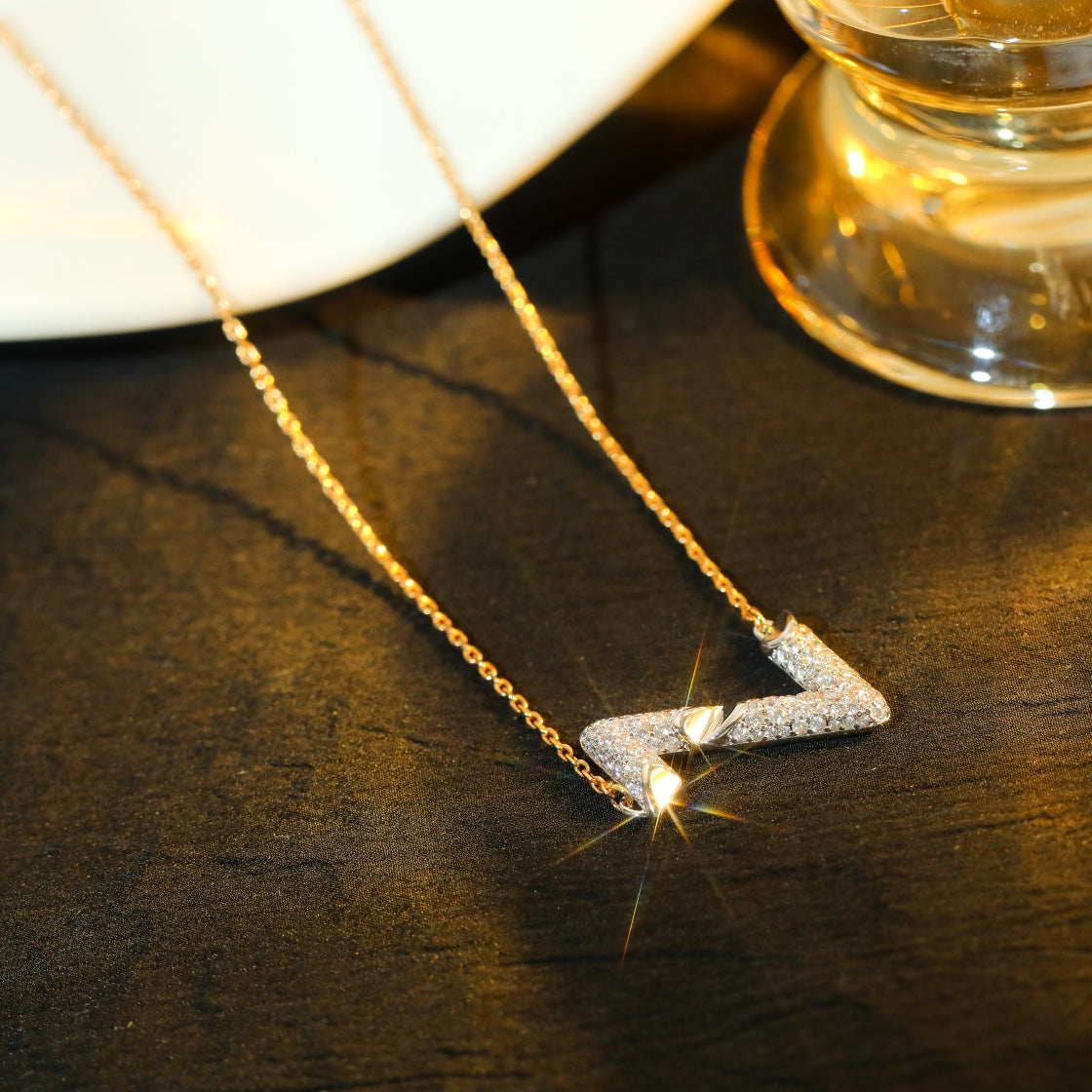 [KELA]VOLT SILVER DIAMOND PEDANT NECKLACE