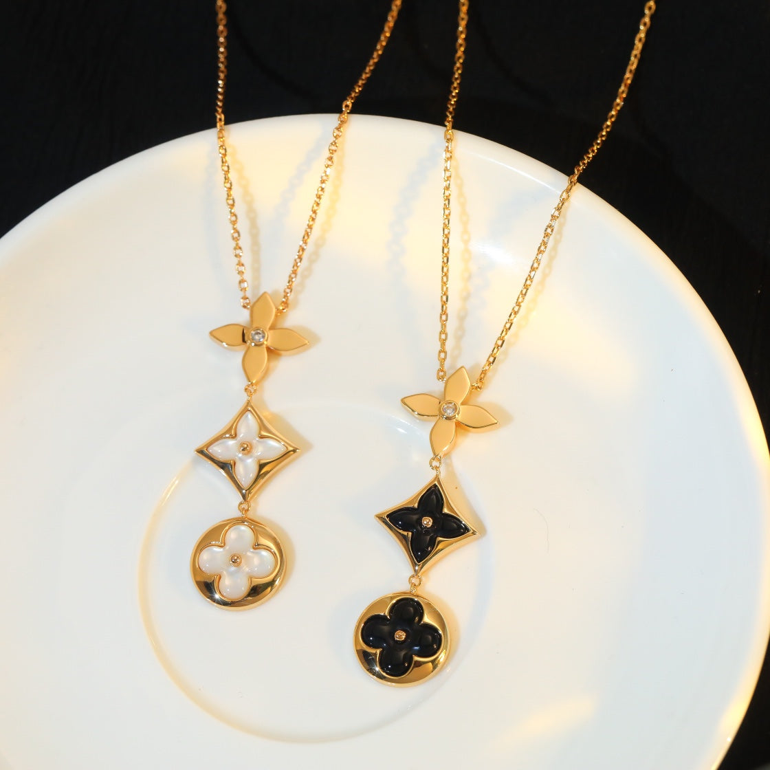 [KELA]STAR AND SUN ONYX ROSE GOLD NECKLACE