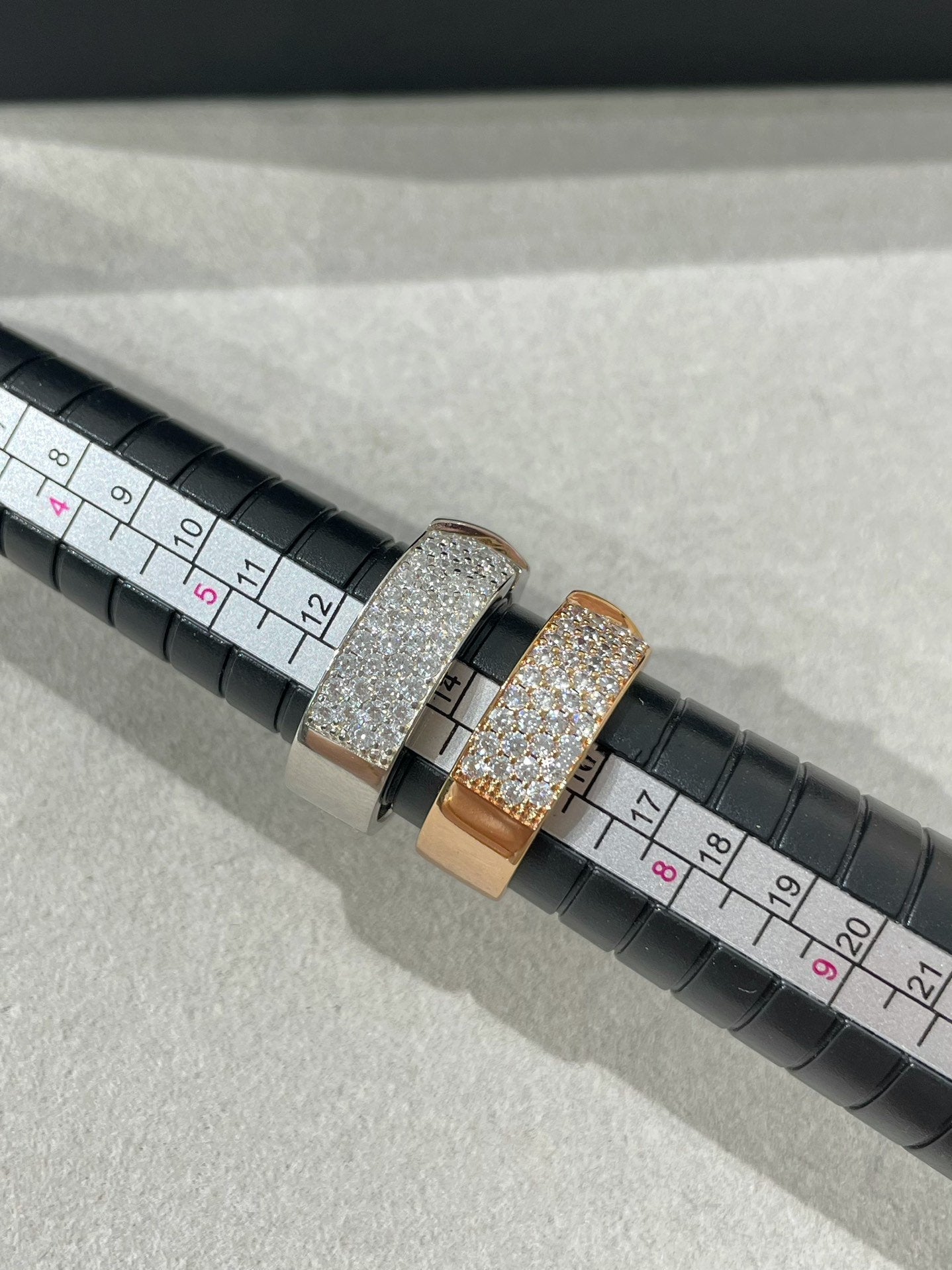 [KELA]LIENS EVIDENCE  DIAMOND PAVED RING