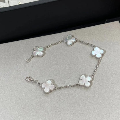 [KELA]LUCKY CLOVER 5-MOTIF BRACELET - WHITE MOTHER-OF-PEARL COLLECTION