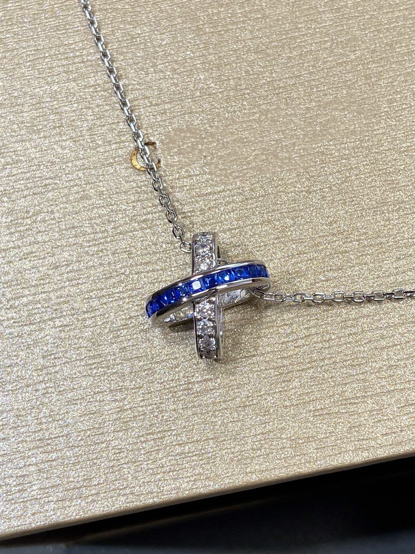 [KELA]LIENS DIAMOND SILVER NECKLACE