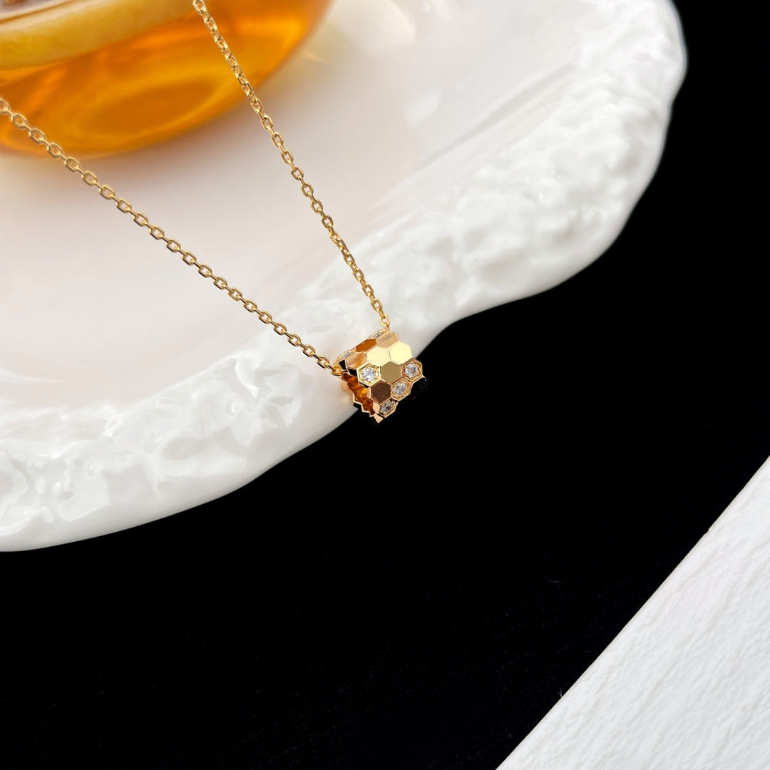 [KELA]BEE MINI PEDANT DIAMOND NECKLACE