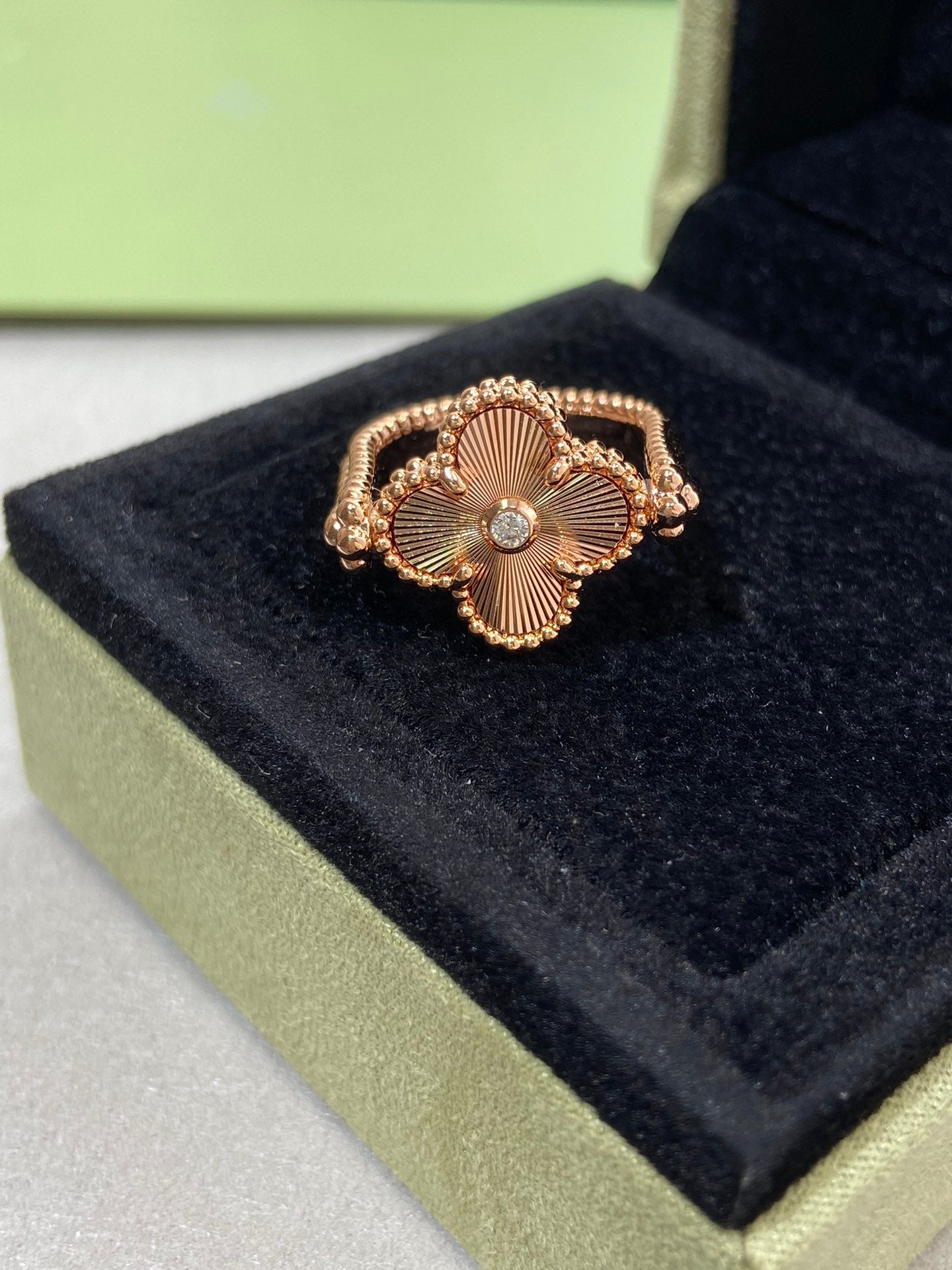[KELA]LUCKY CLOVER ROSE GOLD REVERSIBLE RING