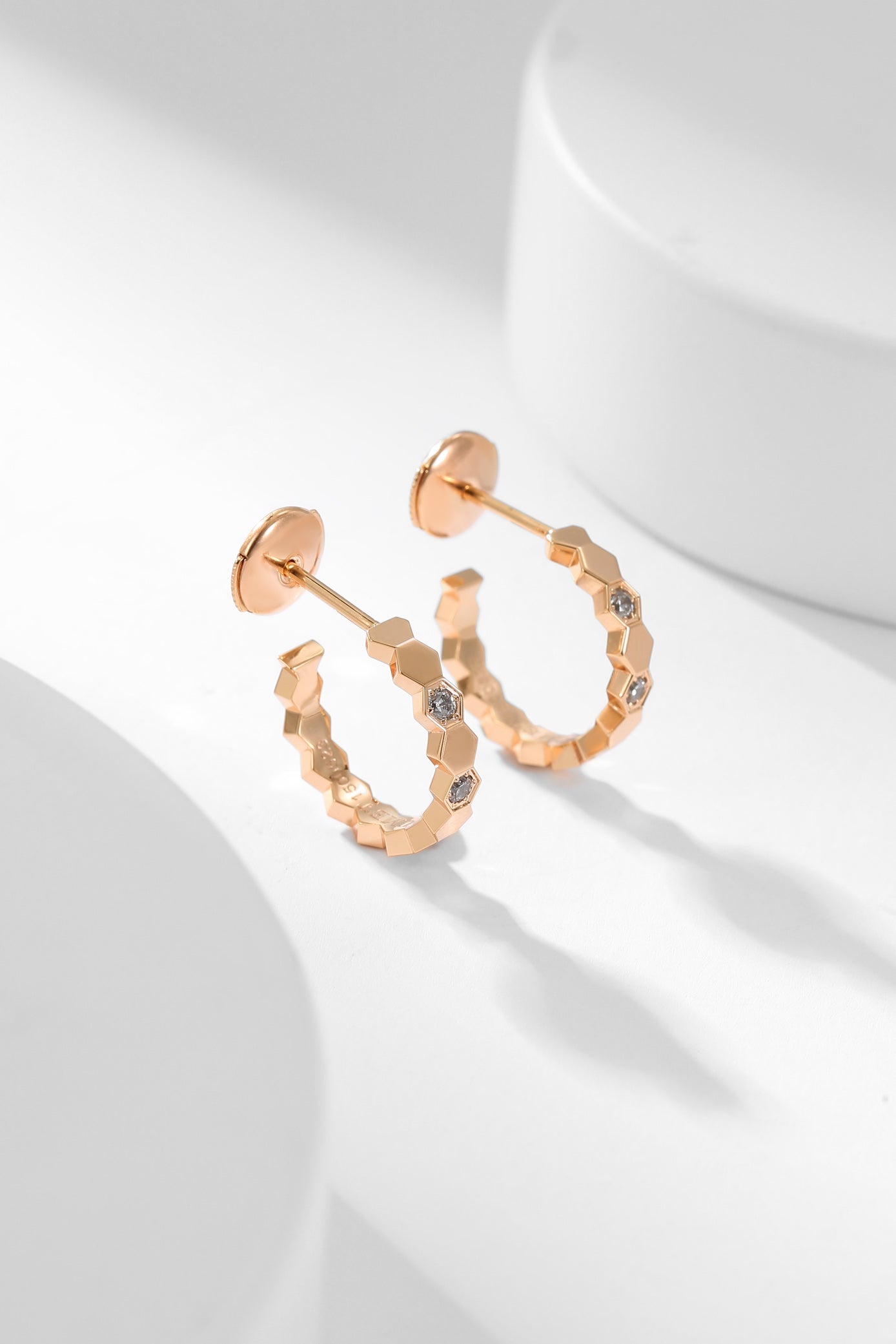 [KELA]BEE LOVE DIAMOND HOOP EARRINGS