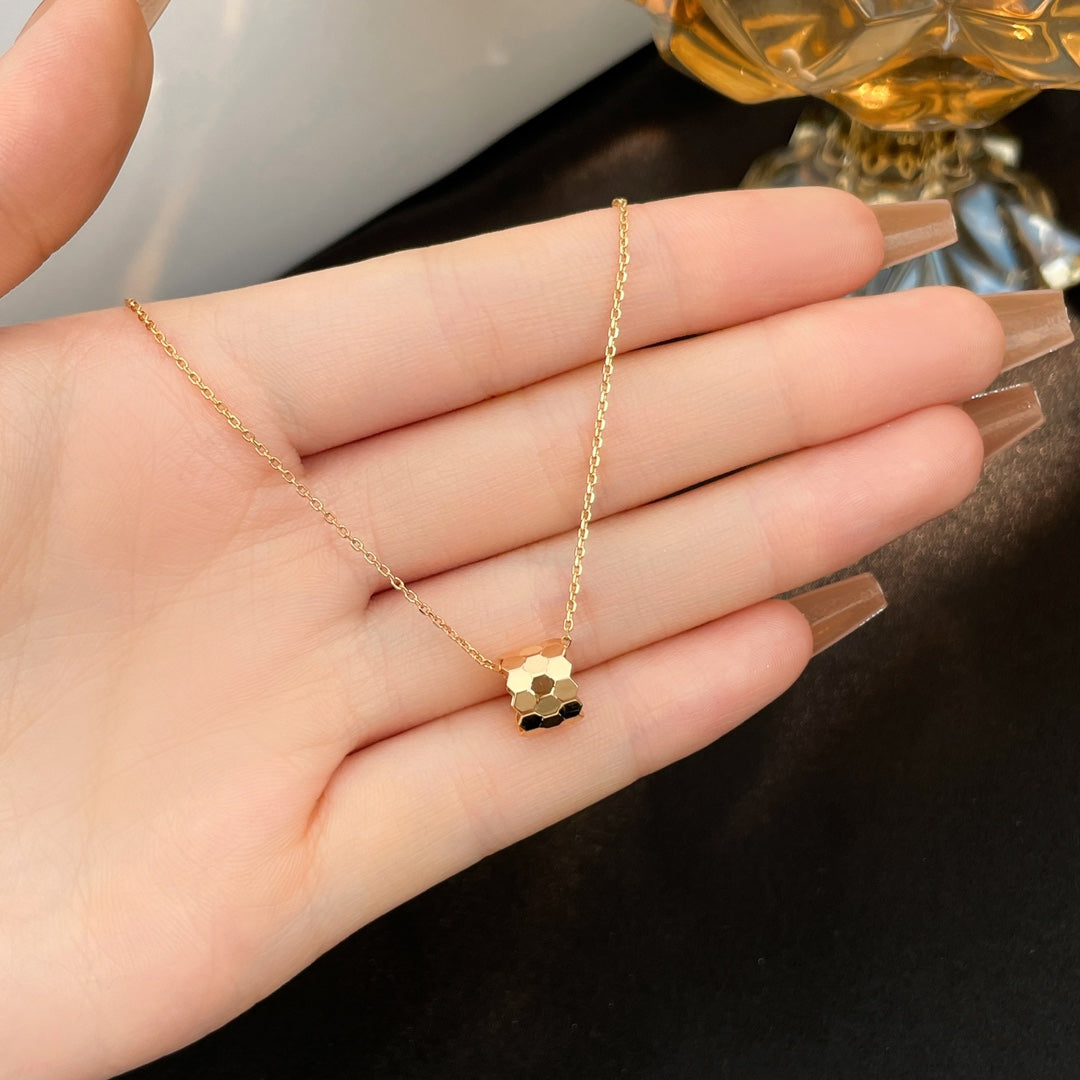 [KELA]BEE MINI NECKLACE