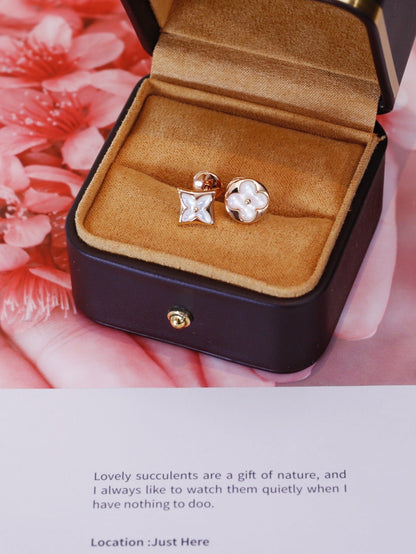 [KELA]STAR AND SUN ROSE GOLD MOP STUD EARRINGS