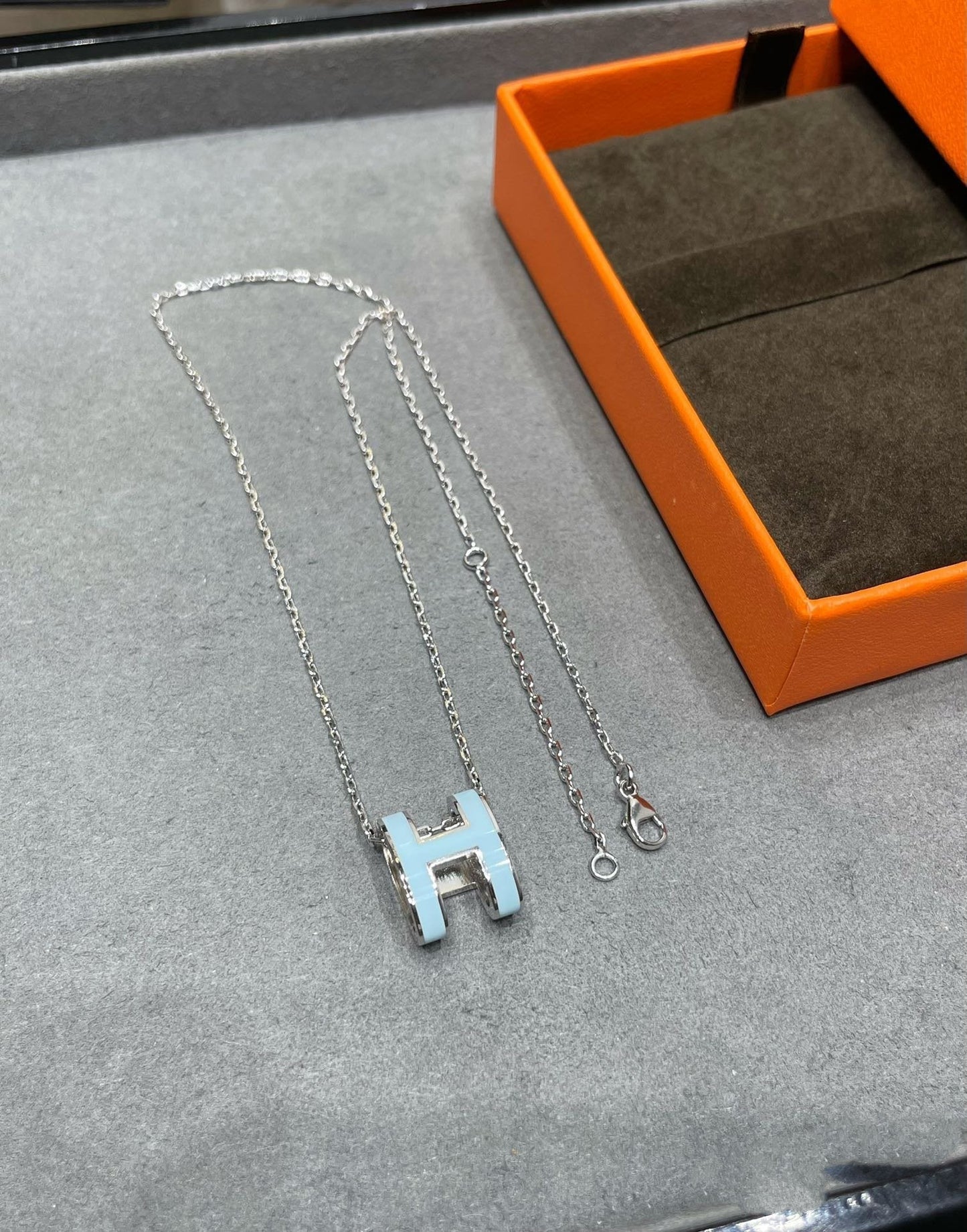 [KELA]POP H SKY BLUE NECKLACE