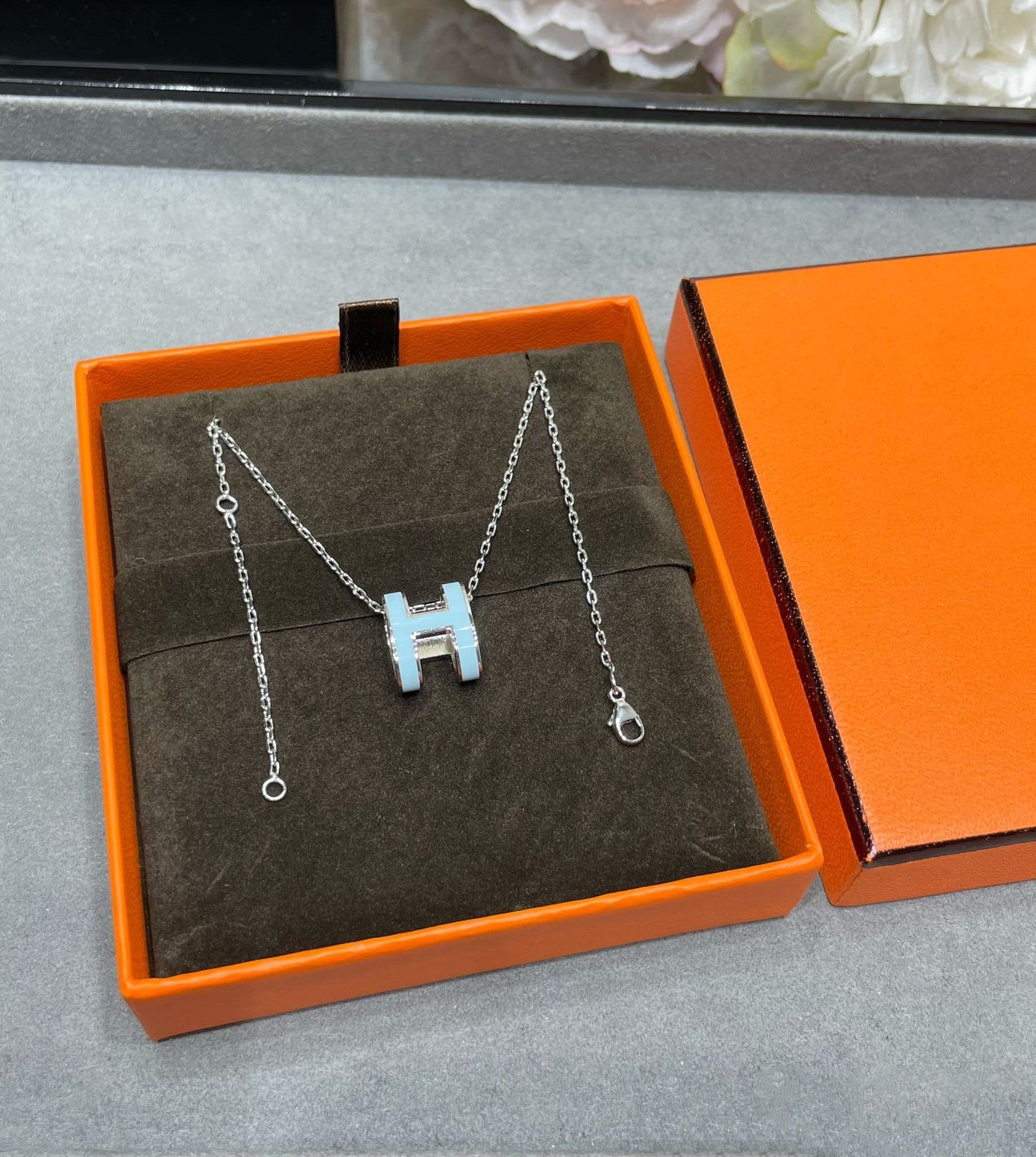 [KELA]POP H SKY BLUE NECKLACE