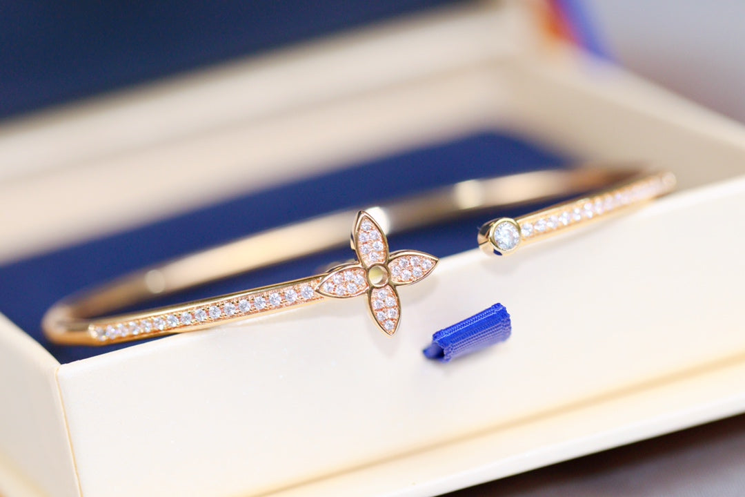 [KELA]IDYLLE ROSE GOLD OPEN BRACELET DIAMOND PAVED