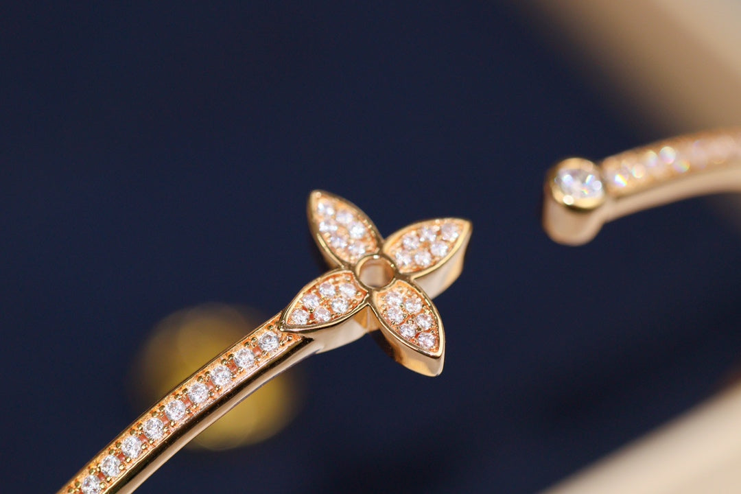 [KELA]IDYLLE ROSE GOLD OPEN BRACELET DIAMOND PAVED