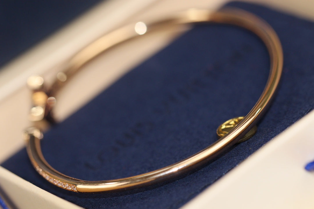 [KELA]IDYLLE ROSE GOLD OPEN BRACELET DIAMOND PAVED
