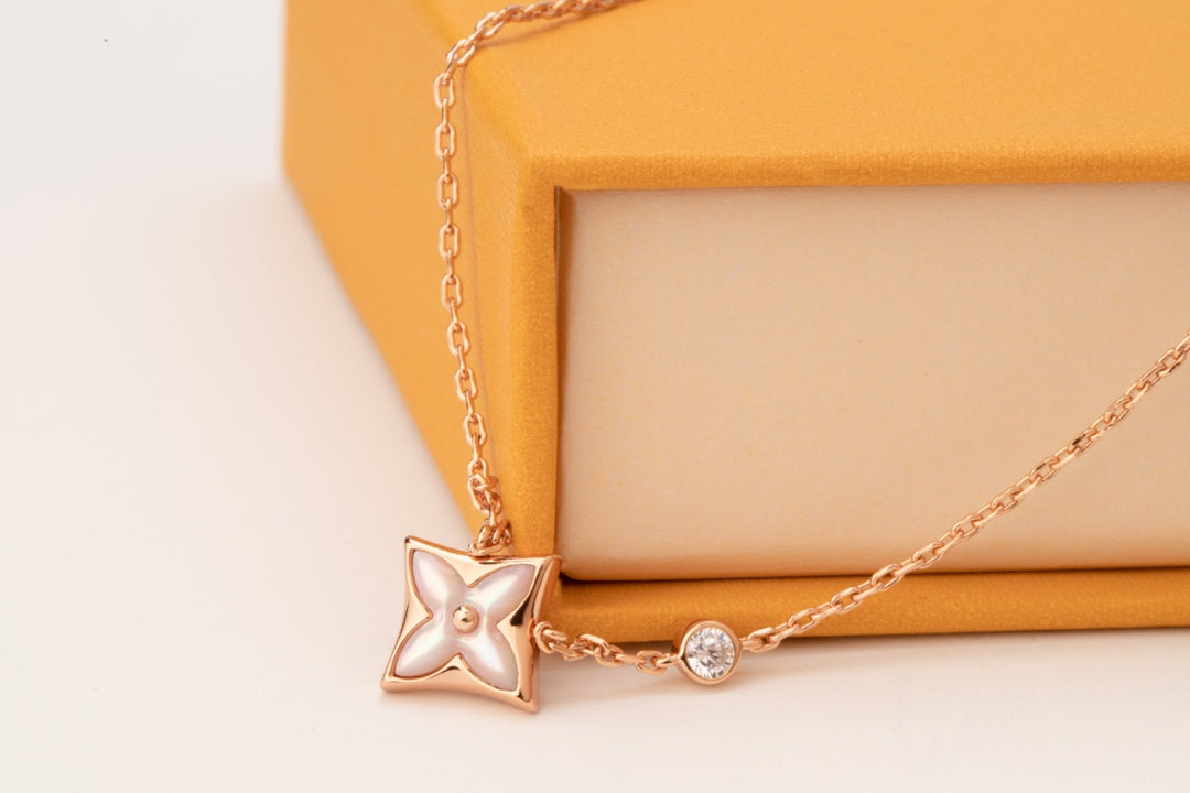 [KELA]STAR PINK MOP 1 DIAMOND ROSE GOLD NECKLACE