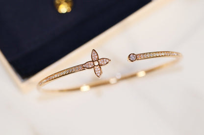 [KELA]IDYLLE GOLD OPEN BRACELET DIAMOND PAVED