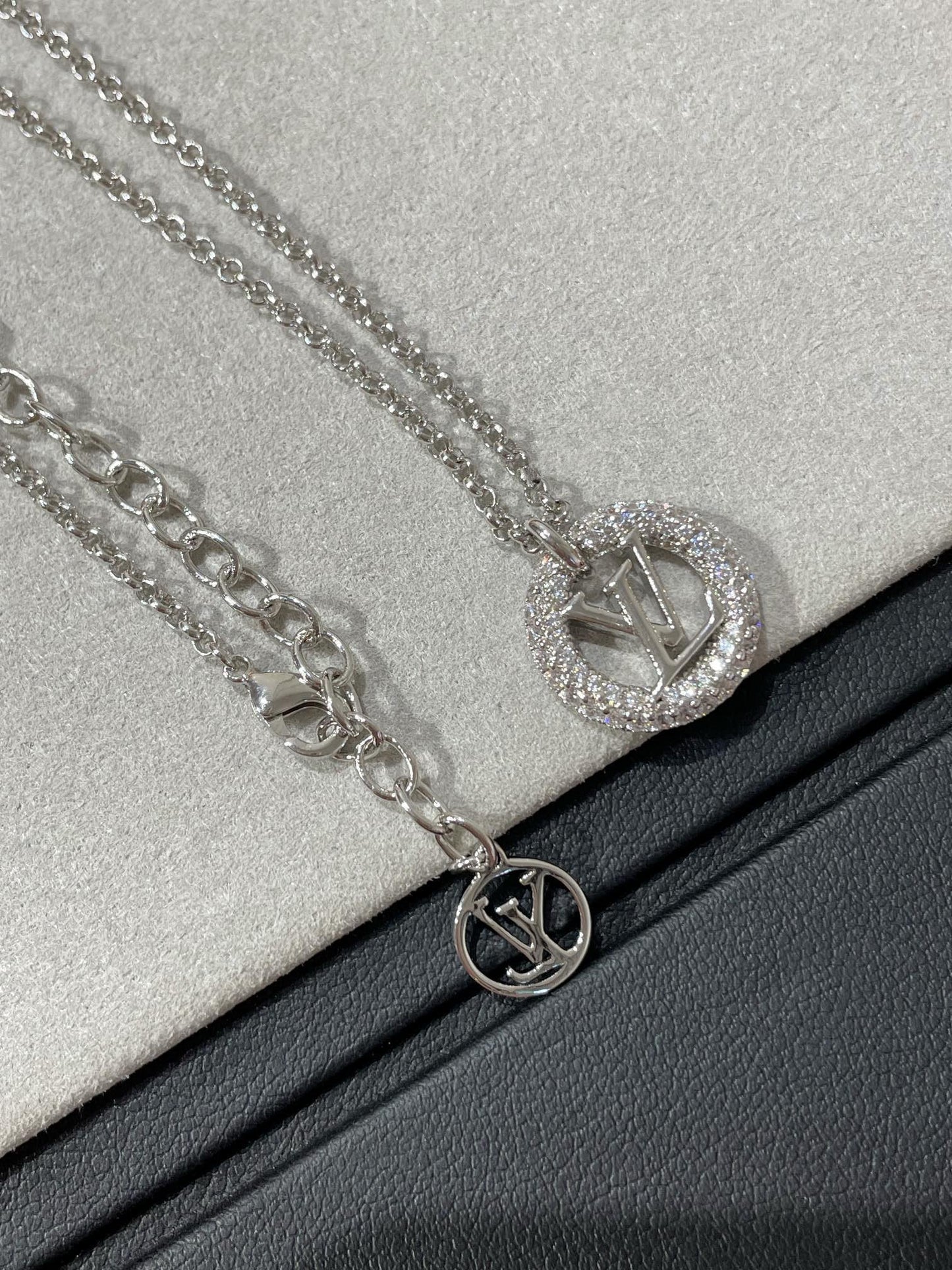 [KELA]BY NIGHT DIAMOND PAVED NECKLACE
