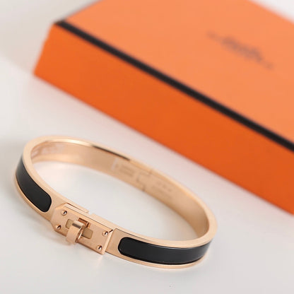 [KELA]HM KELLY BLACK BRACELET