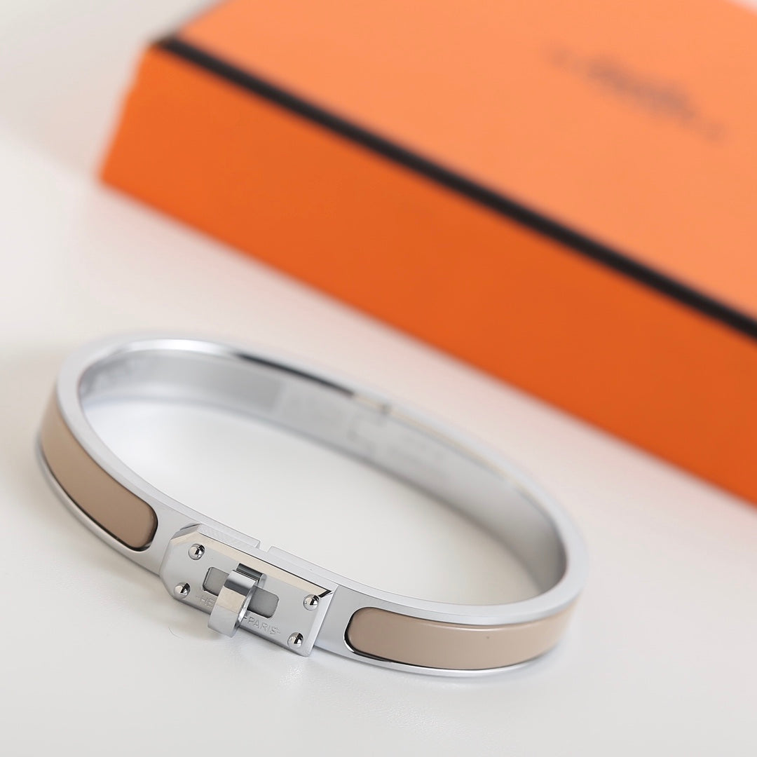 [KELA]HM KELLY GREY BRACELET