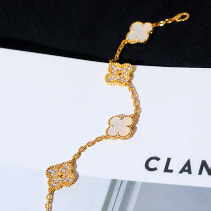 [KELA]LUCKY CLOVER 5-MOTIF BRACELET - WHITE MOTHER-OF-PEARL COLLECTION