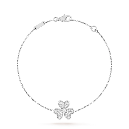 [KELA]LUMINOUS BLOSSOM SINGLE-MOTIF CHARM BRACELET