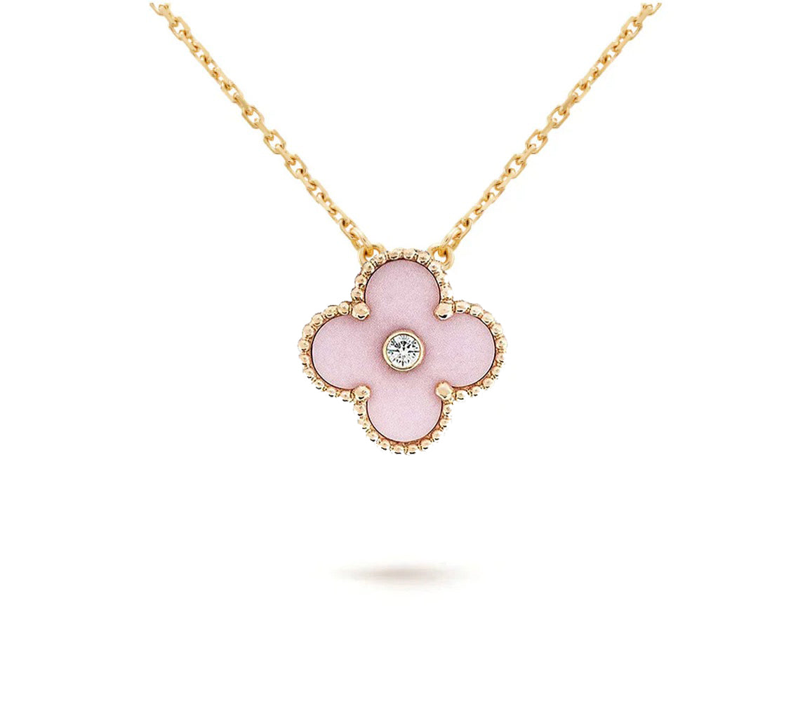 [KELA]LIMITED EDITION CHRISTMAS CLOVER FLOWER NECKLACE - 15MM ANNUAL COLLECTIBLE PENDANT