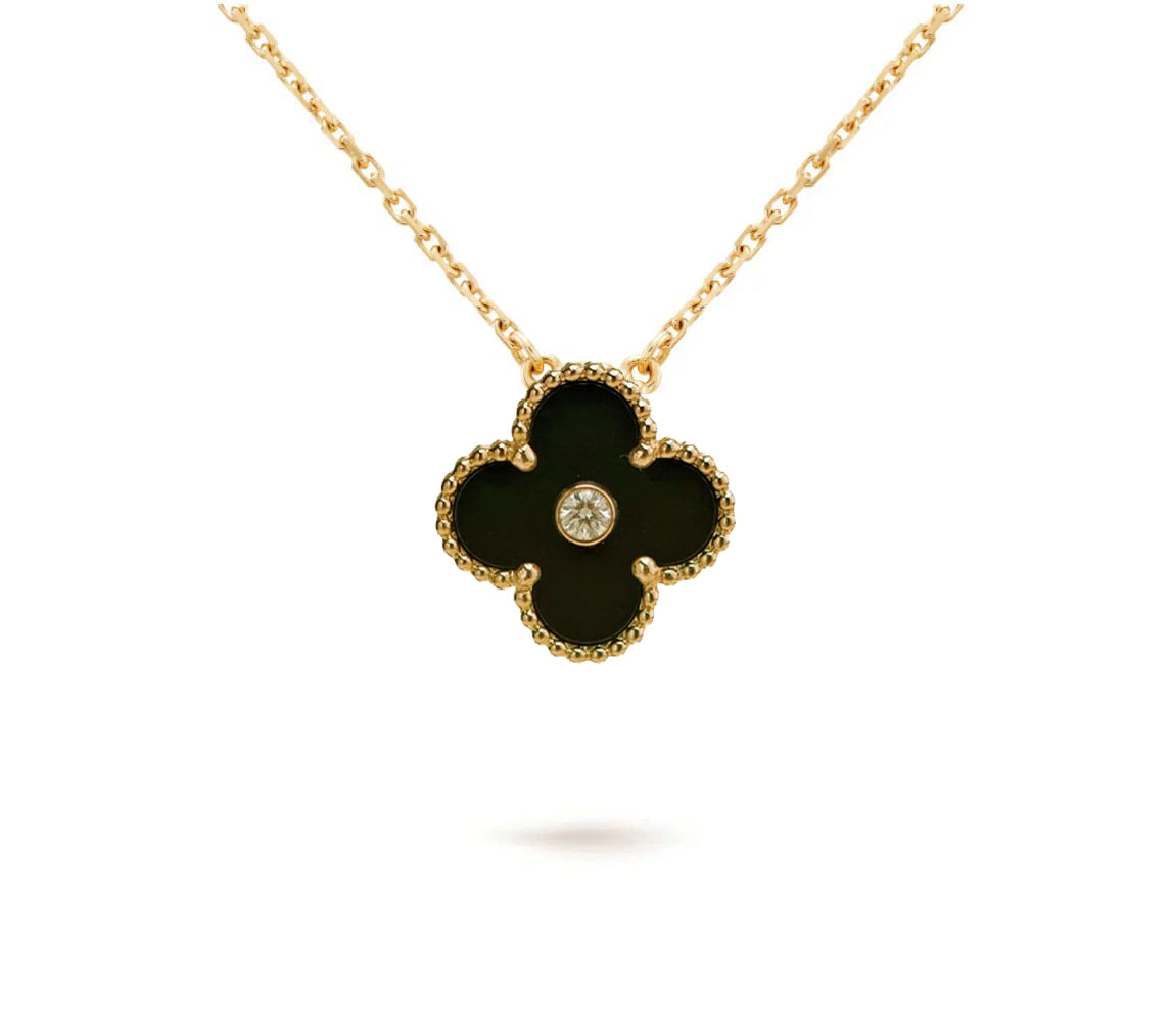 [KELA]LIMITED EDITION CHRISTMAS CLOVER FLOWER NECKLACE - 15MM ANNUAL COLLECTIBLE PENDANT