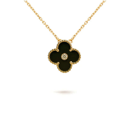 [KELA]LIMITED EDITION CHRISTMAS CLOVER FLOWER NECKLACE - 15MM ANNUAL COLLECTIBLE PENDANT