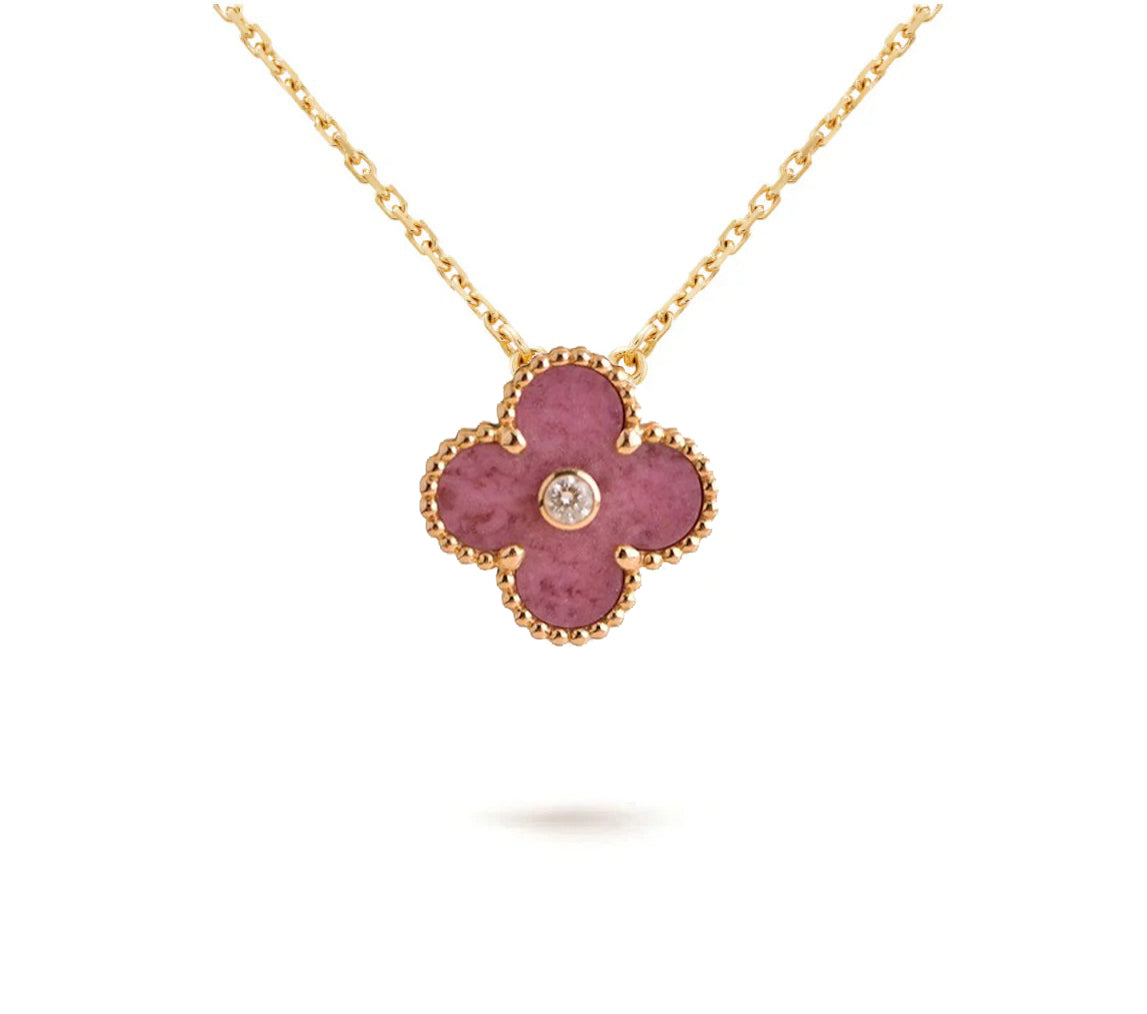 [KELA]LIMITED EDITION CHRISTMAS CLOVER FLOWER NECKLACE - 15MM ANNUAL COLLECTIBLE PENDANT