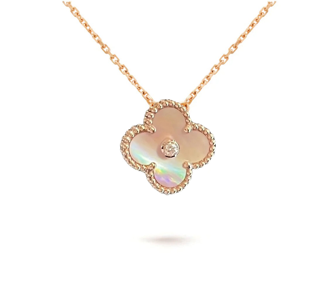 [KELA]LIMITED EDITION CHRISTMAS CLOVER FLOWER NECKLACE - 15MM ANNUAL COLLECTIBLE PENDANT