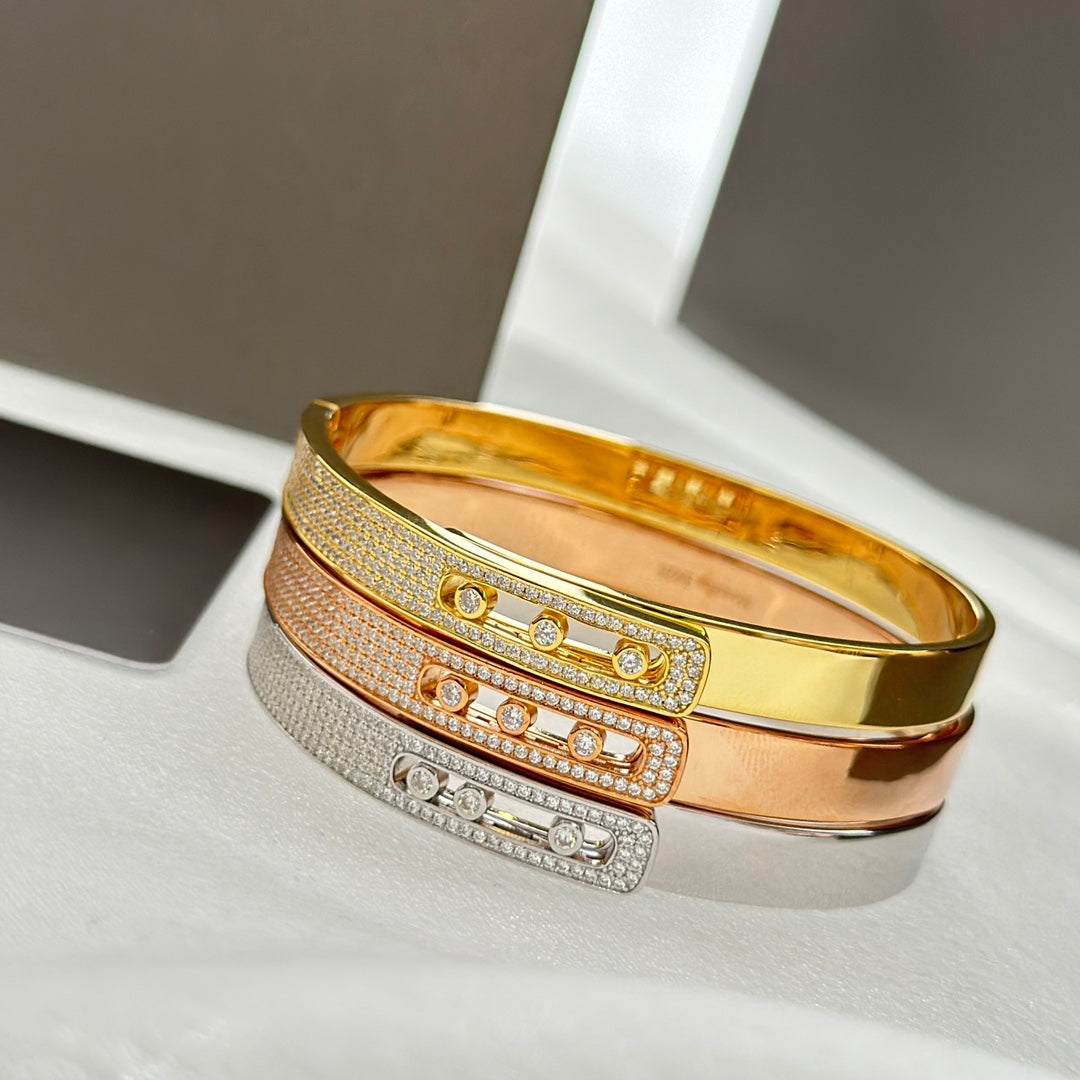 [KELA]MOVE NOA PAVÉ DIAMOND BANGLE BRACELET