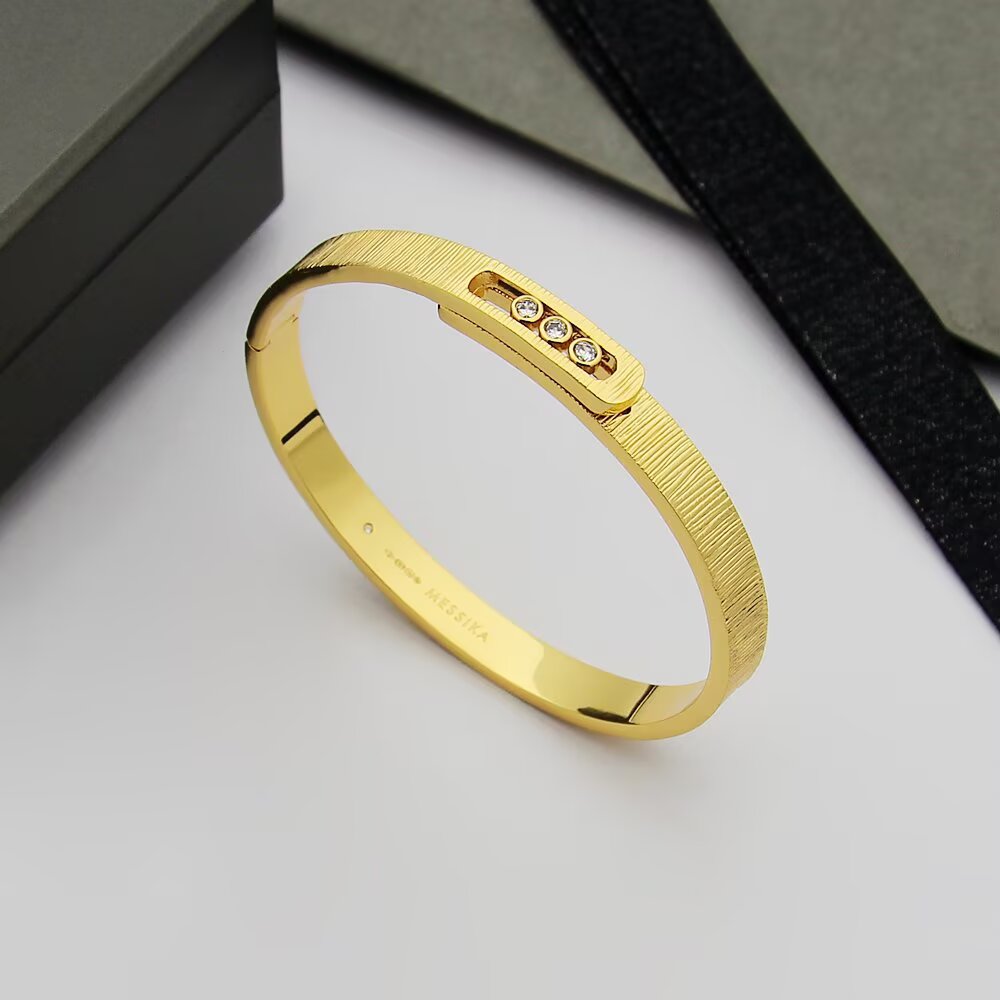 [KELA]MOVE NOA CISELÉ BANGLE BRACELET