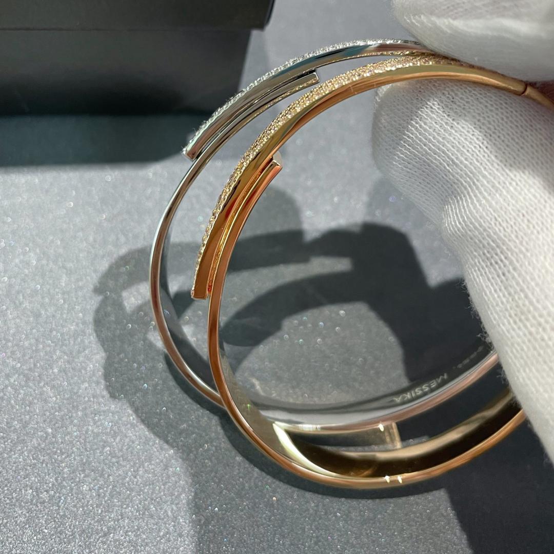 [KELA]MOVE NOA PAVÉ DIAMOND BANGLE BRACELET