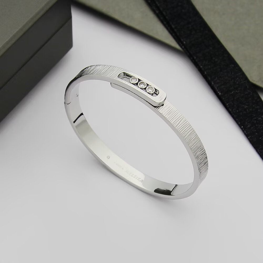 [KELA]MOVE NOA CISELÉ BANGLE BRACELET