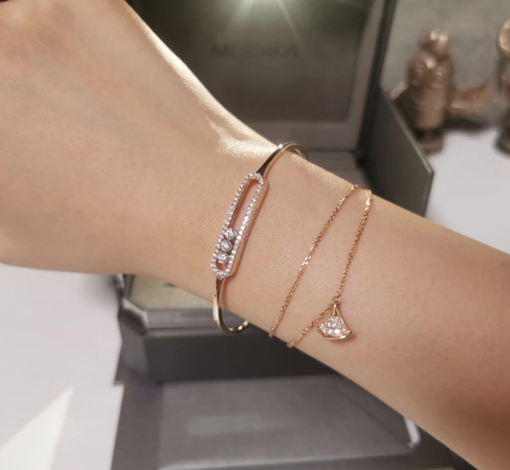 [KELA]MOVE PAVÉ DIAMOND BANGLE BRACELET M