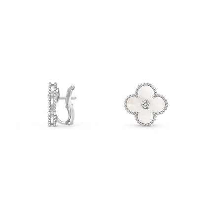 [KELA]15MM CLOVER FLOWER STUD EARRINGS DIAMOND-WHITE GOLD COLLECTION