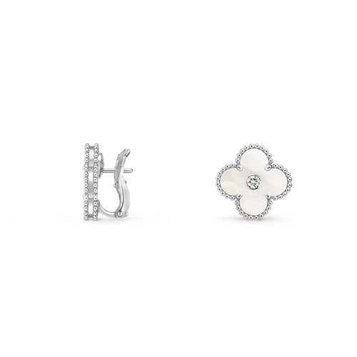 [KELA]15MM CLOVER FLOWER STUD EARRINGS DIAMOND-WHITE GOLD COLLECTION